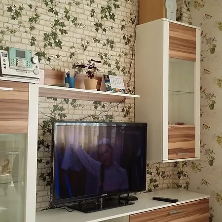 Sunny Apartment *